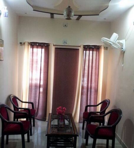 Hotel New Star, Pali 2